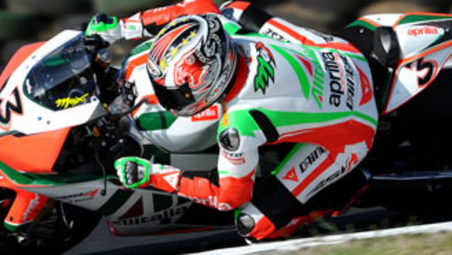 WSBK 2010, Phillip Island: RSV4 in sordina