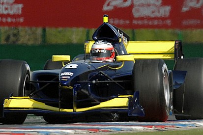 Jonny Reid è il primo poleman dell'Auto GP