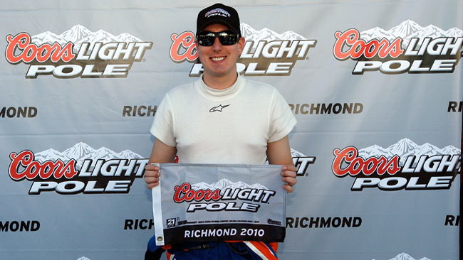 Kyle Busch mette tutti in fila nelle prove a Richmond