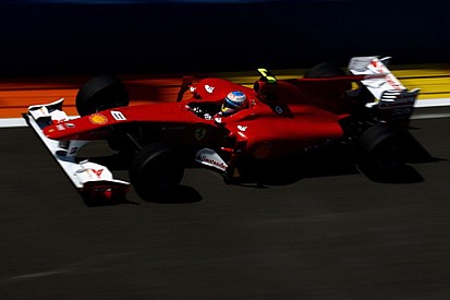 Valencia, libere 2: Alonso mette davanti la Ferrari
