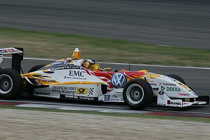 Abt centra la pole anche al Nurburgring