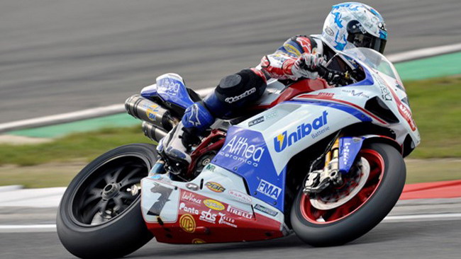 Checa si conferma in pole nella Q2