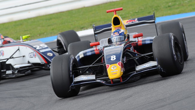 Ricciardo domina gara 1 a Hockenheim