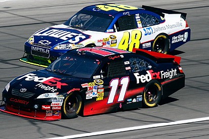 Hamlin conquista la pole a Martinsville