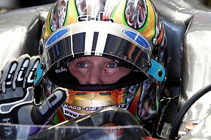 Valsecchi ai test di Barcellona con il Team Lotus