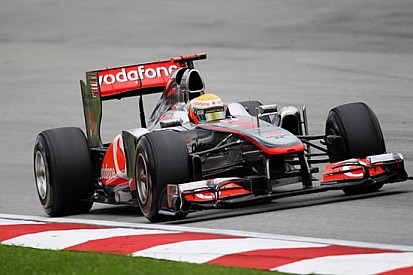 Venti secondi di penalizzazione per Alonso e Hamilton