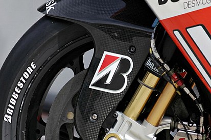 Ad Estoril ritornano le gomme asimmetriche