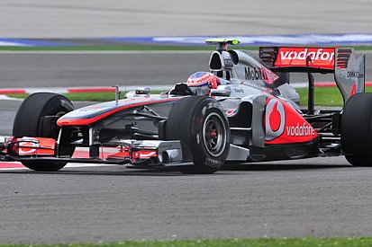 Istanbul, Libere 2: Button beffa Rosberg nel finale