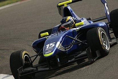 Tom Dillmann subito in pole all'esordio in GP3