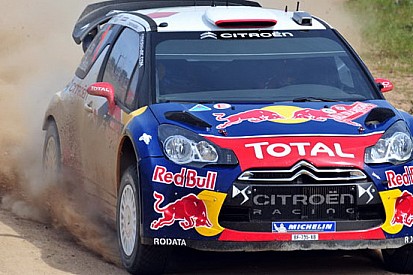 Sardegna, PS16: Loeb mantiene il suo vantaggio