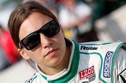 Simona De Silvestro bloccata in dogana!