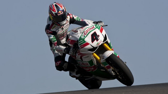 Rea polverizza il record di Portimao nella Superpole