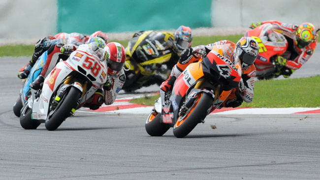 Dovizioso a Valencia con il 58 cucito sul cuore