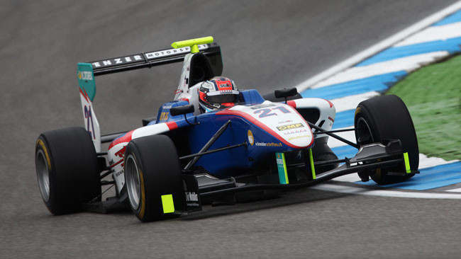 Hockenheim, Gara 1: Niederhauser sul bagnato