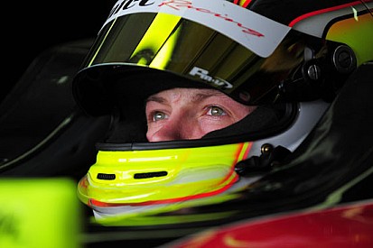 Yelloly in pole sul bagnato al Paul Ricard
