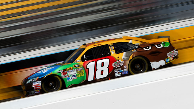 Kyle Busch in pole position a Phoenix