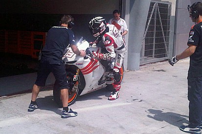 La pioggia rallenta i test di Marquez a Sepang