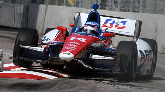 Takuma Sato rinnova con la AJ Foyt Racing