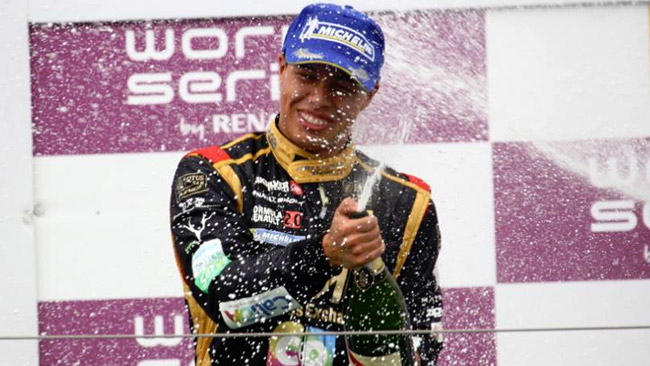 Oscar Tunjo primo pilota motorizzato Renault