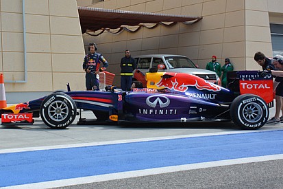 Bahrein, Day 2 (Ore 12): Red Bull, prove statiche di pit