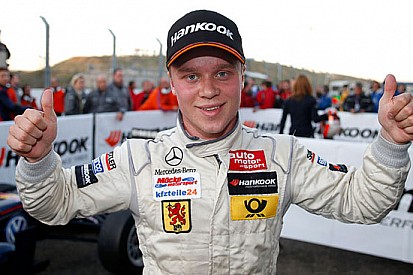 Felix Rosenqvist ci riprova e rinnova con Mucke