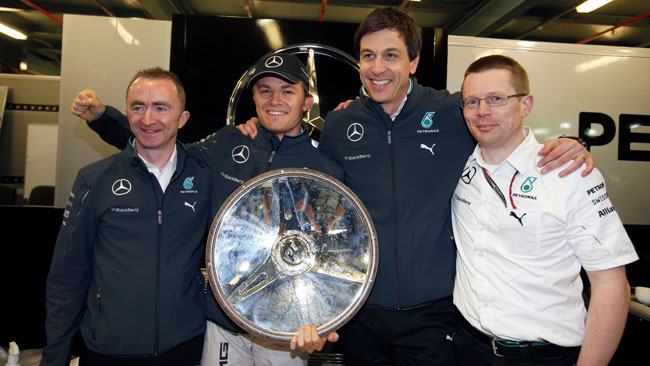 La Mercedes dedica la vittoria di Melbourne a Schumi