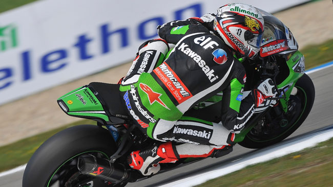 Assen, Superpole: Baz vola, ma lo aiuta la pioggia