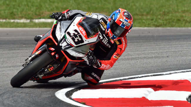 Sepang, Gara 1: Marco Melandri ritrova la vittoria