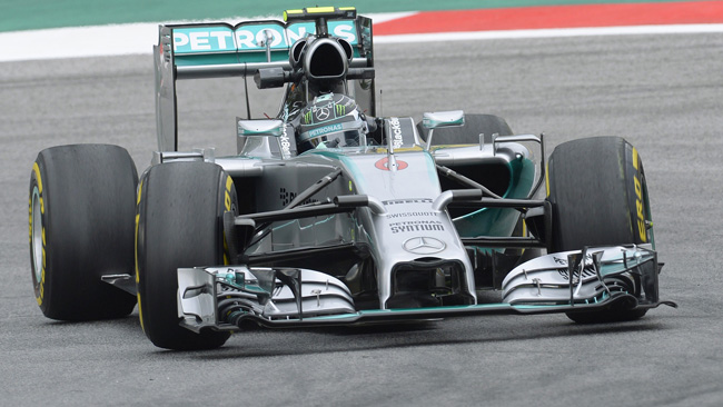 Alonso e Rosberg con gli skid block in titanio