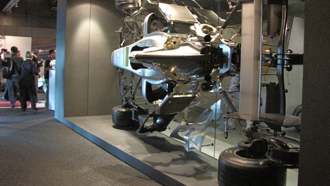 Brackley, nella casa della Mercedes W05 Hybrid