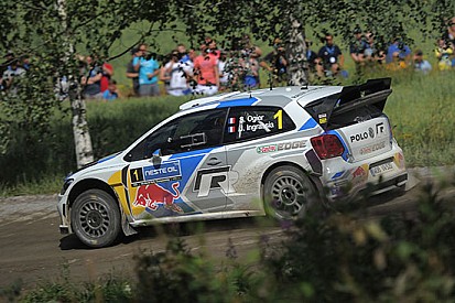 Finlandia, PS17: Ogier ferma la striscia di Latvala