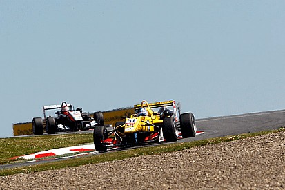 Blomqvist regola Giovinazzi a Zeltweg