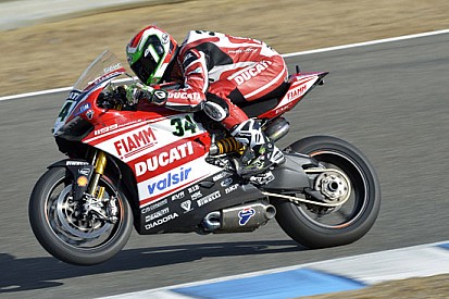Jerez da dimenticare per Giugliano, ma ok per Davies