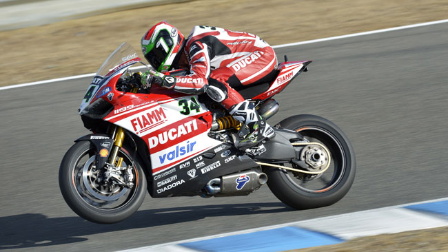 Jerez da dimenticare per Giugliano, ma ok per Davies