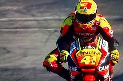 Dedica per Corsi sul casco di Aleix Espargaro