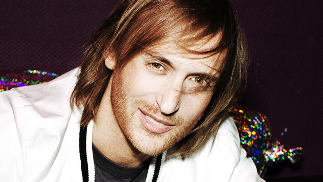 David Guetta gira un video sulla Lotus E20 a Jerez