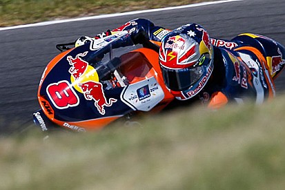 Phillip Island, Libere 1 e 2: Kent apre, Miller risponde