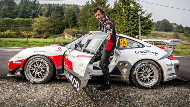 Romain Dumas in Corsica con la Porsche 997 RGT