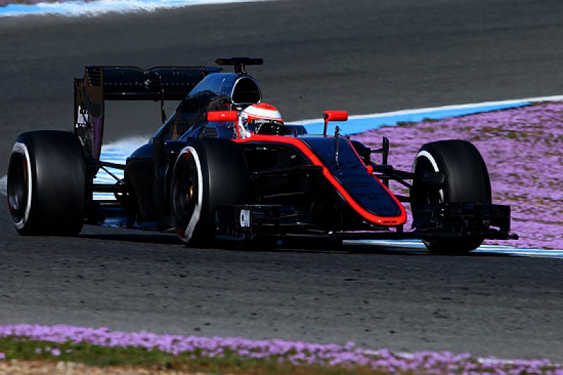 Button sulla McLaren nei primi due giorni a Barcellona
