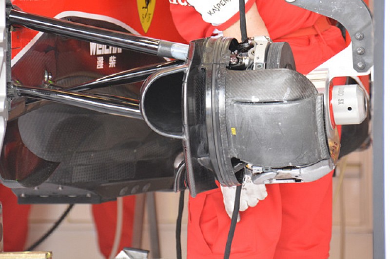 Ferrari: ecco la pinza orizzontale dei freni anteriori