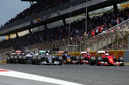 Analyse - Pourquoi la F1, trop lente, a besoin d'un vrai boost