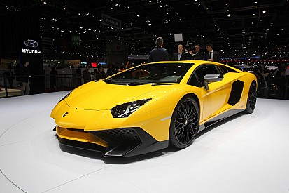 Moins de sept minutes sur un tour du Nürburgring pour la Lamborghni Aventador !
