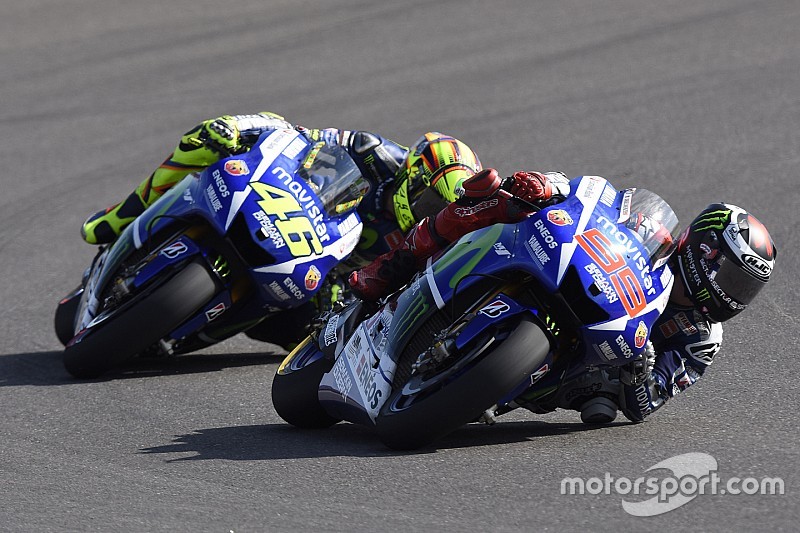 Rossi et Lorenzo ont le nouveau châssis Yamaha à Assen