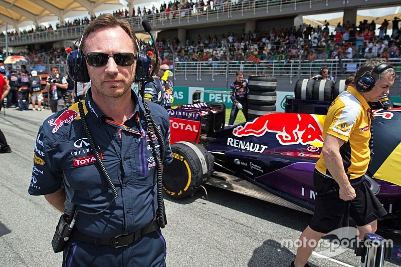 В Red Bull исключили переход Риккардо в Ferrari