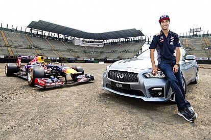 Ricciardo completa as primeiras voltas no circuito mexicano