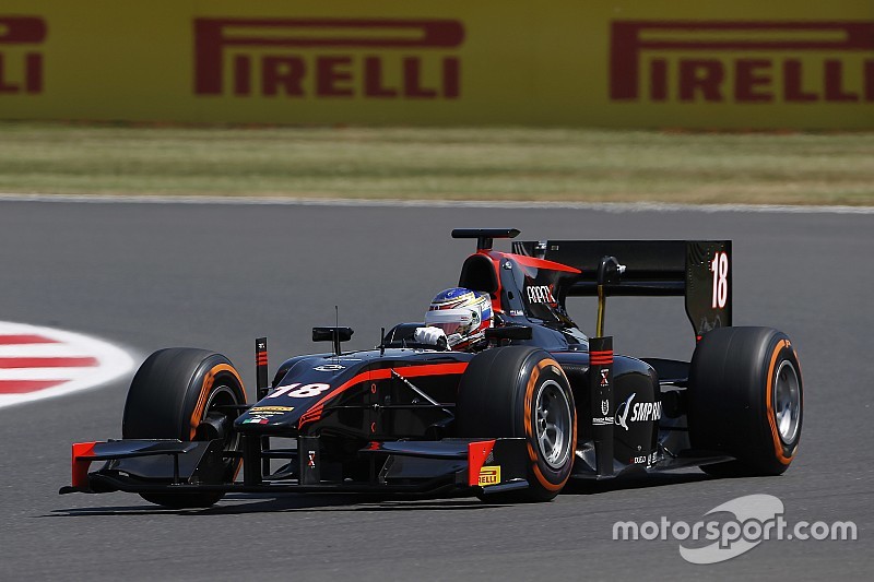 Sergey Sirotkin s'octroie une superbe pole à Silverstone!