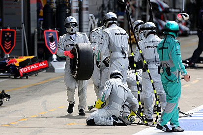 "Bluff" dans les stands - La FIA va avertir les équipes