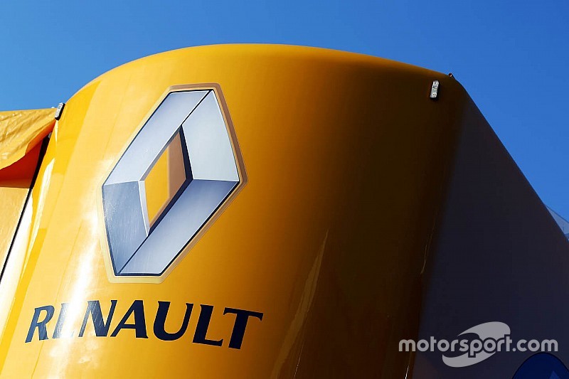 Прост: В Renault скоро примут решение