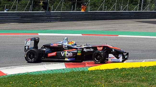 Baptista si prende la pole di gara 2 a tempo scaduto