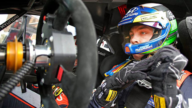 Paddon, la favola continua. Il podio è vicino